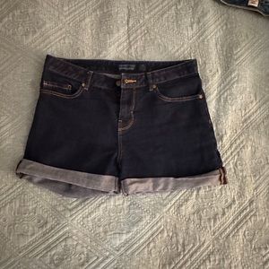 Patagonia jean shorts size 28